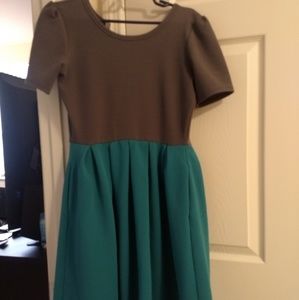 Super cute twice worn Amelia dress